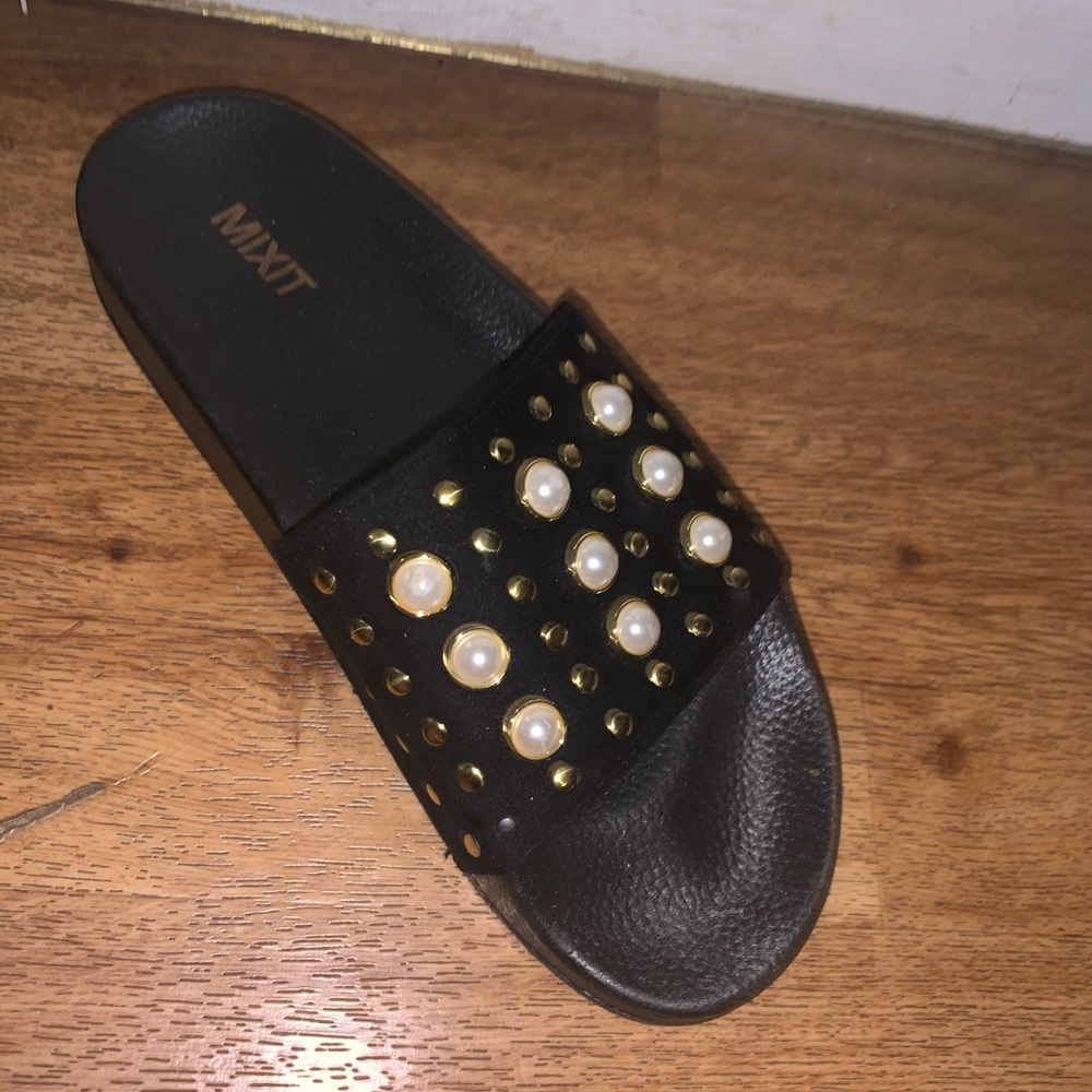 Brand New Black bedazzled Mixit slides sz 7